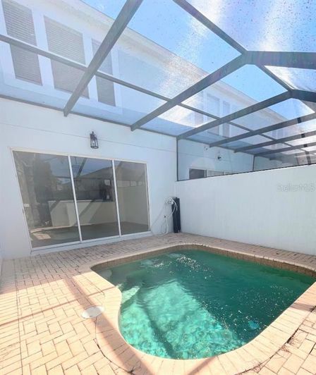 Image No.14-3 Bed Townhouse for sale