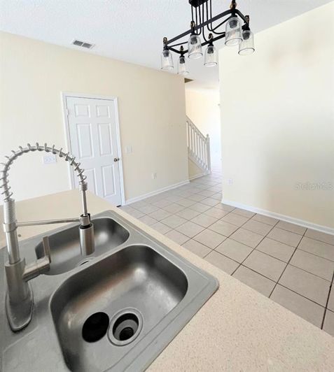 Image No.7-3 Bed Townhouse for sale