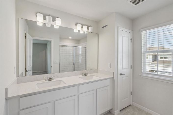 Image No.14-3 Bed Townhouse for sale