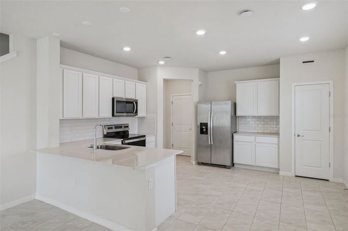 Image No.8-3 Bed Townhouse for sale