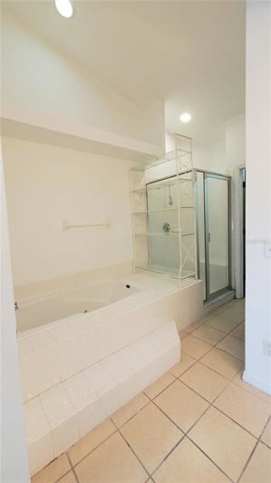 Image No.28-4 Bed Townhouse for sale