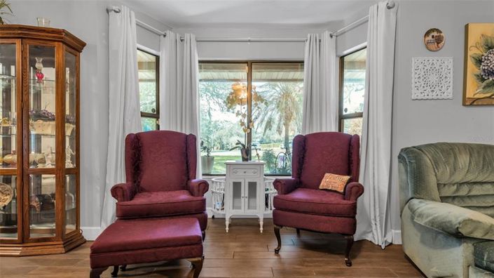 Image No.8-3 Bed Property for sale