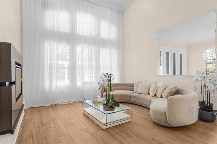 Image No.12-5 Bed Property for sale