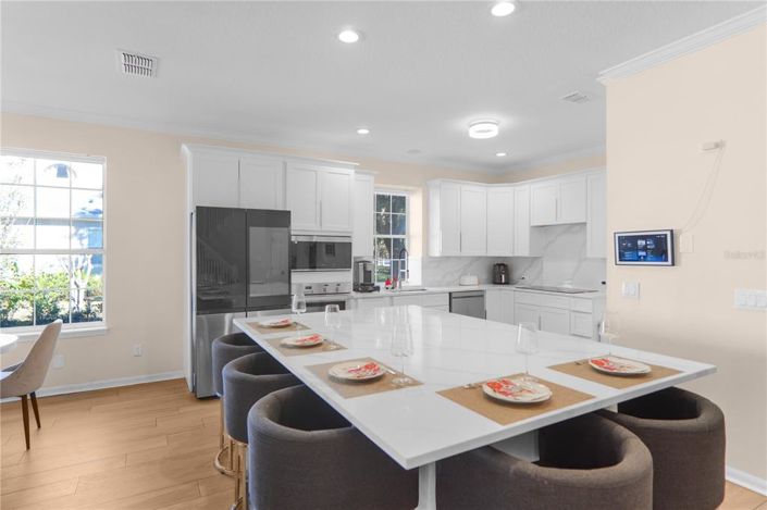 Image No.14-5 Bed Property for sale