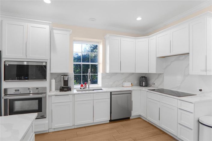 Image No.16-5 Bed Property for sale