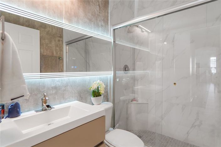 Image No.32-5 Bed Property for sale