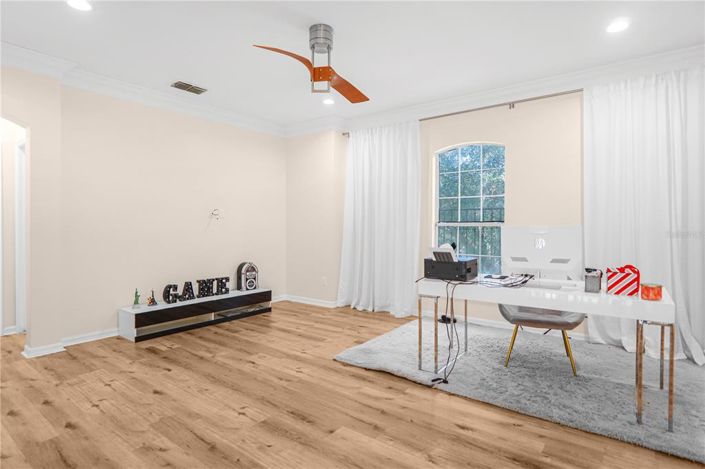 Image No.34-5 Bed Property for sale