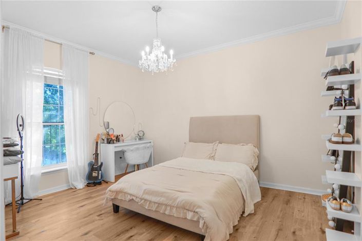 Image No.43-5 Bed Property for sale