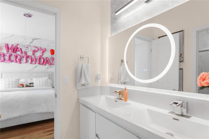 Image No.46-5 Bed Property for sale