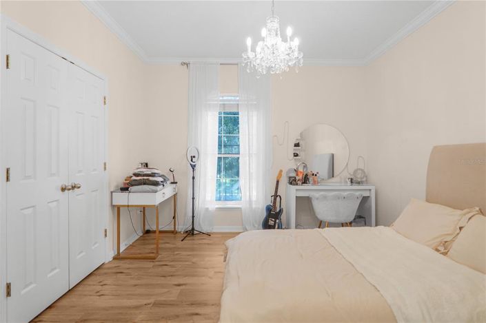 Image No.49-5 Bed Property for sale