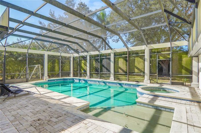 Image No.55-5 Bed Property for sale