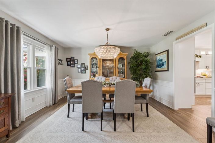 Image No.11-4 Bed Property for sale