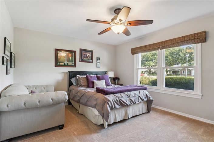 Image No.25-4 Bed Property for sale