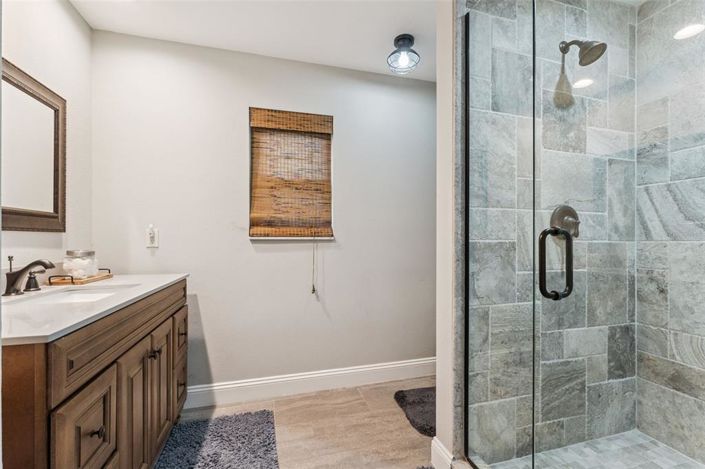 Image No.30-4 Bed Property for sale