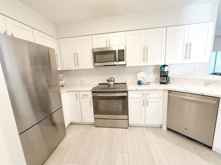 Image No.5-3 Bed Property for sale