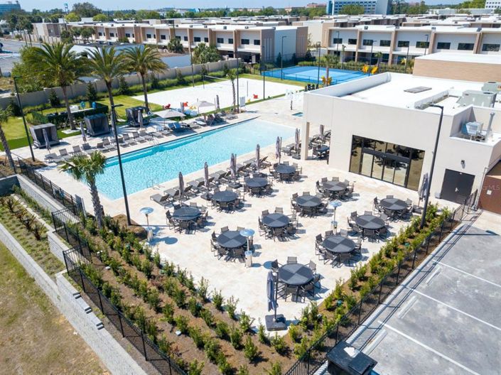 Image No.38-4 Bed Townhouse for sale