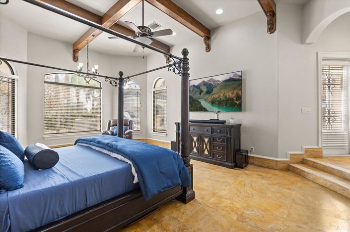 Image No.27-5 Bed Property for sale