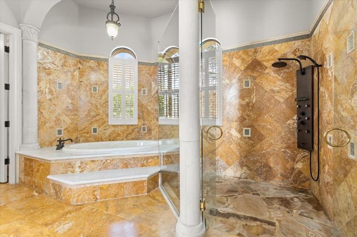 Image No.31-5 Bed Property for sale