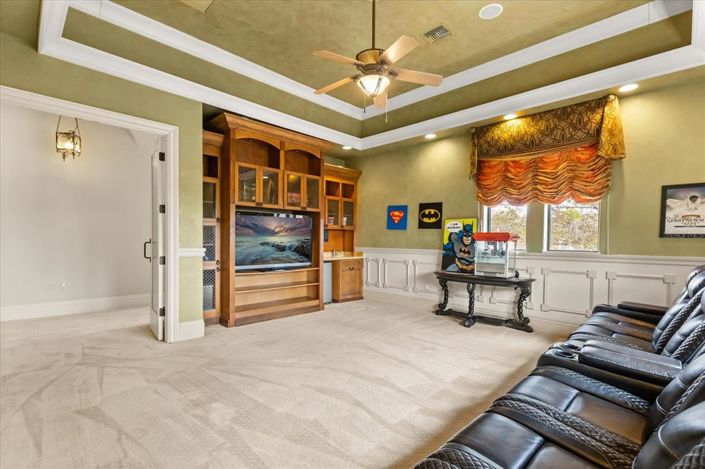 Image No.37-5 Bed Property for sale