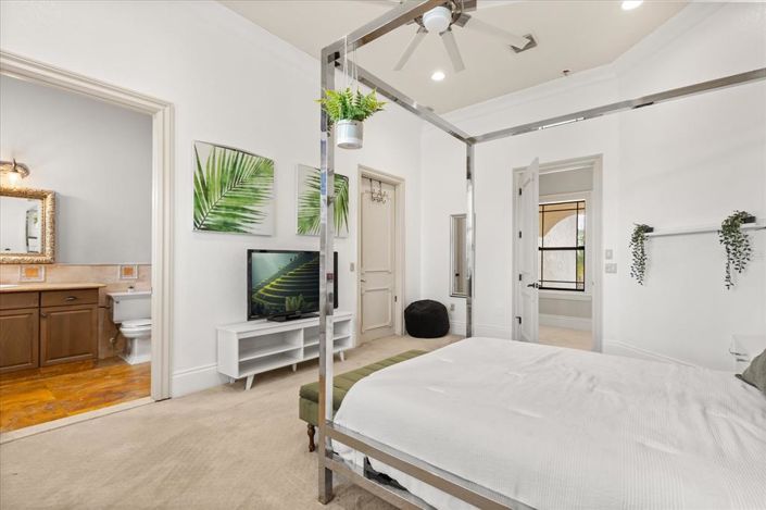 Image No.41-5 Bed Property for sale