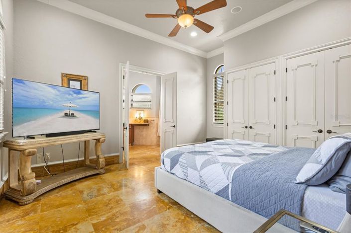 Image No.53-5 Bed Property for sale