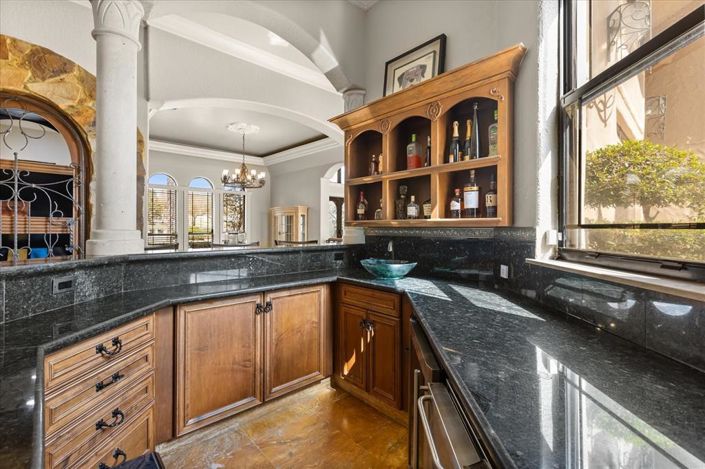 Image No.57-5 Bed Property for sale