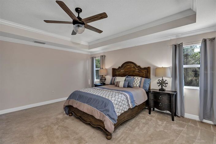 Image No.22-6 Bed Property for sale