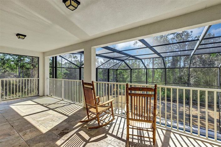 Image No.28-6 Bed Property for sale