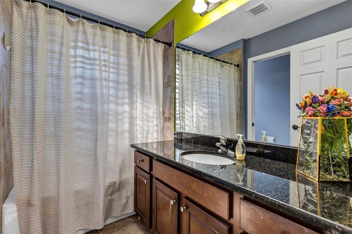 Image No.34-6 Bed Property for sale