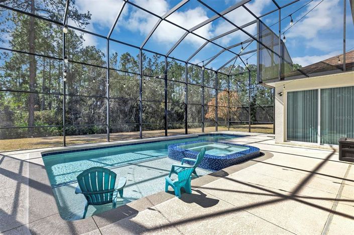 Image No.47-6 Bed Property for sale