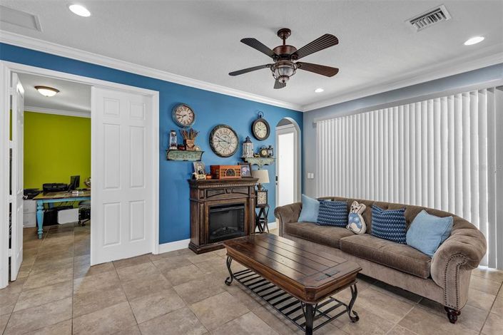 Image No.6-6 Bed Property for sale