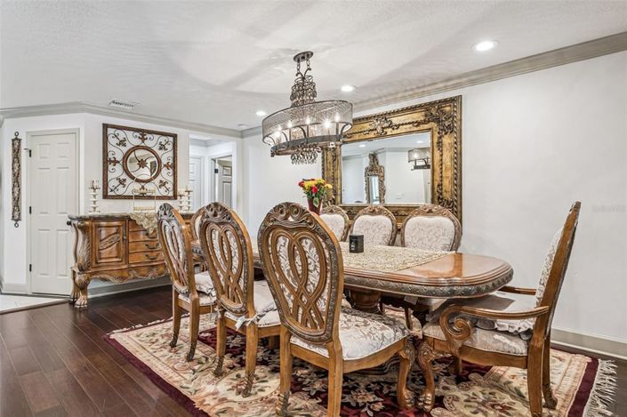 Image No.14-4 Bed Property for sale