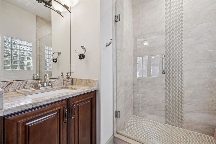 Image No.42-4 Bed Property for sale