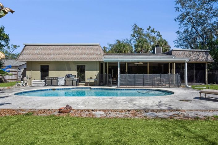 Image No.48-4 Bed Property for sale