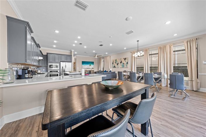 Image No.28-5 Bed Property for sale