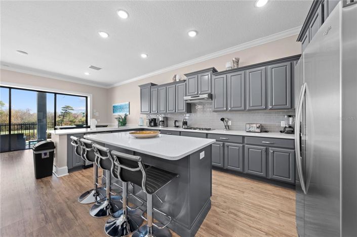 Image No.38-5 Bed Property for sale