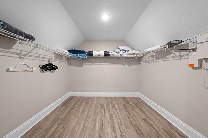 Image No.46-5 Bed Property for sale