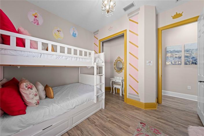 Image No.52-5 Bed Property for sale