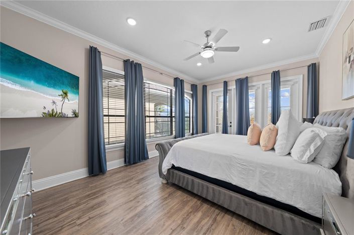 Image No.54-5 Bed Property for sale