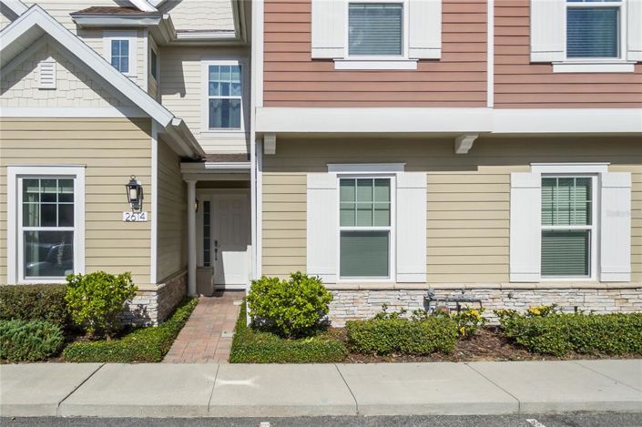 Image No.2-3 Bed Townhouse for sale