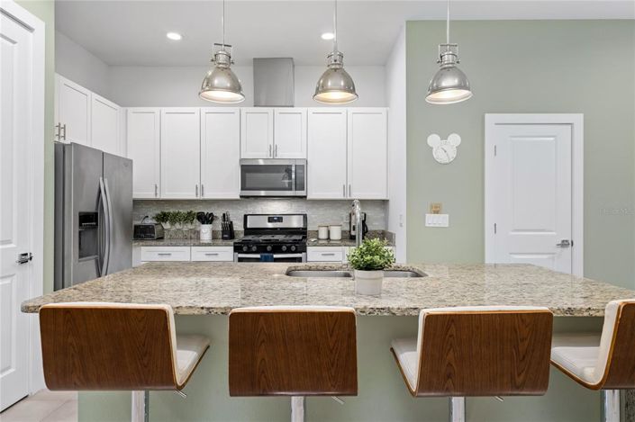 Image No.8-3 Bed Townhouse for sale