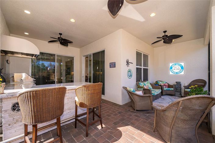 Image No.12-3 Bed Property for sale