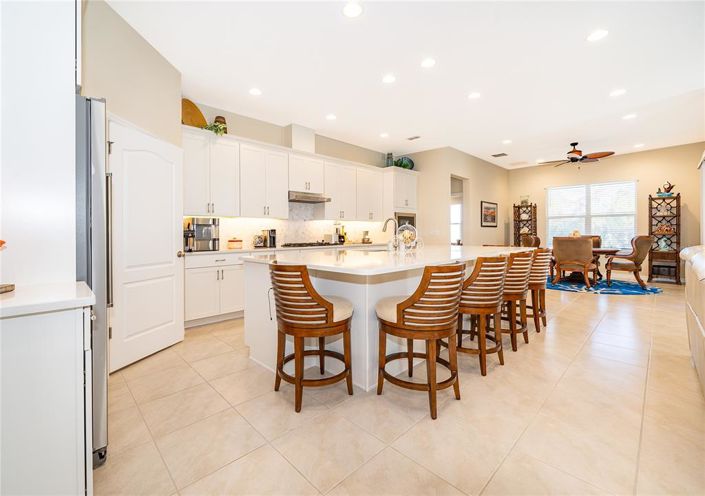 Image No.19-3 Bed Property for sale