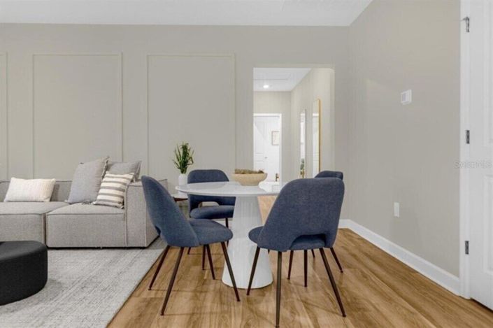 Image No.27-6 Bed Property for sale