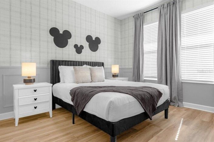 Image No.36-6 Bed Property for sale