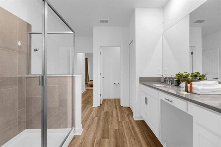 Image No.47-6 Bed Property for sale