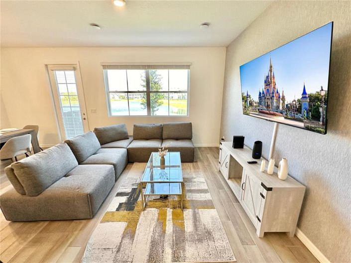 Image No.10-3 Bed Townhouse for sale