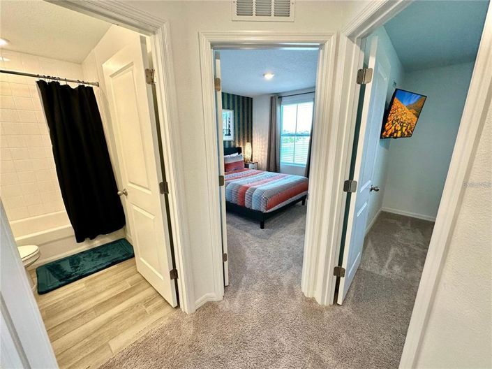 Image No.17-3 Bed Townhouse for sale