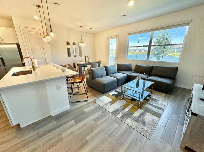 Image No.9-3 Bed Townhouse for sale