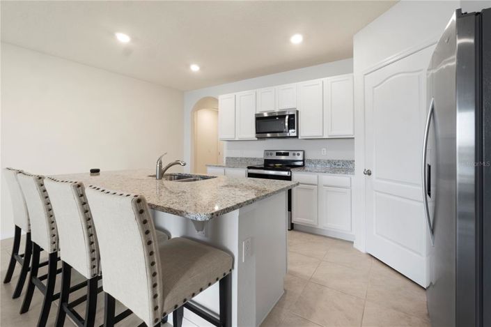 Image No.18-4 Bed Property for sale